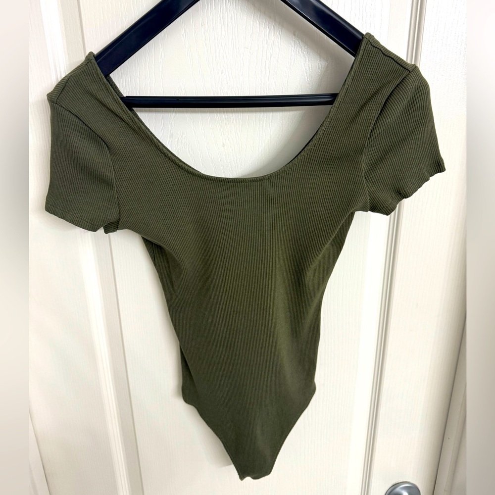 Express Women's Double Scoop Neck Ribbed Bodysuit, Medium, Olive Green